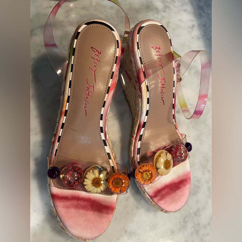 Betsey Johnson Rope Wedge “Elli” Sandals; Size 5 - Picture 8 of 13
